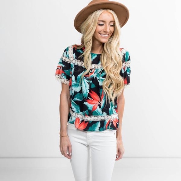 💚 GENEVE TOP 💚 - Picture 5 of 5